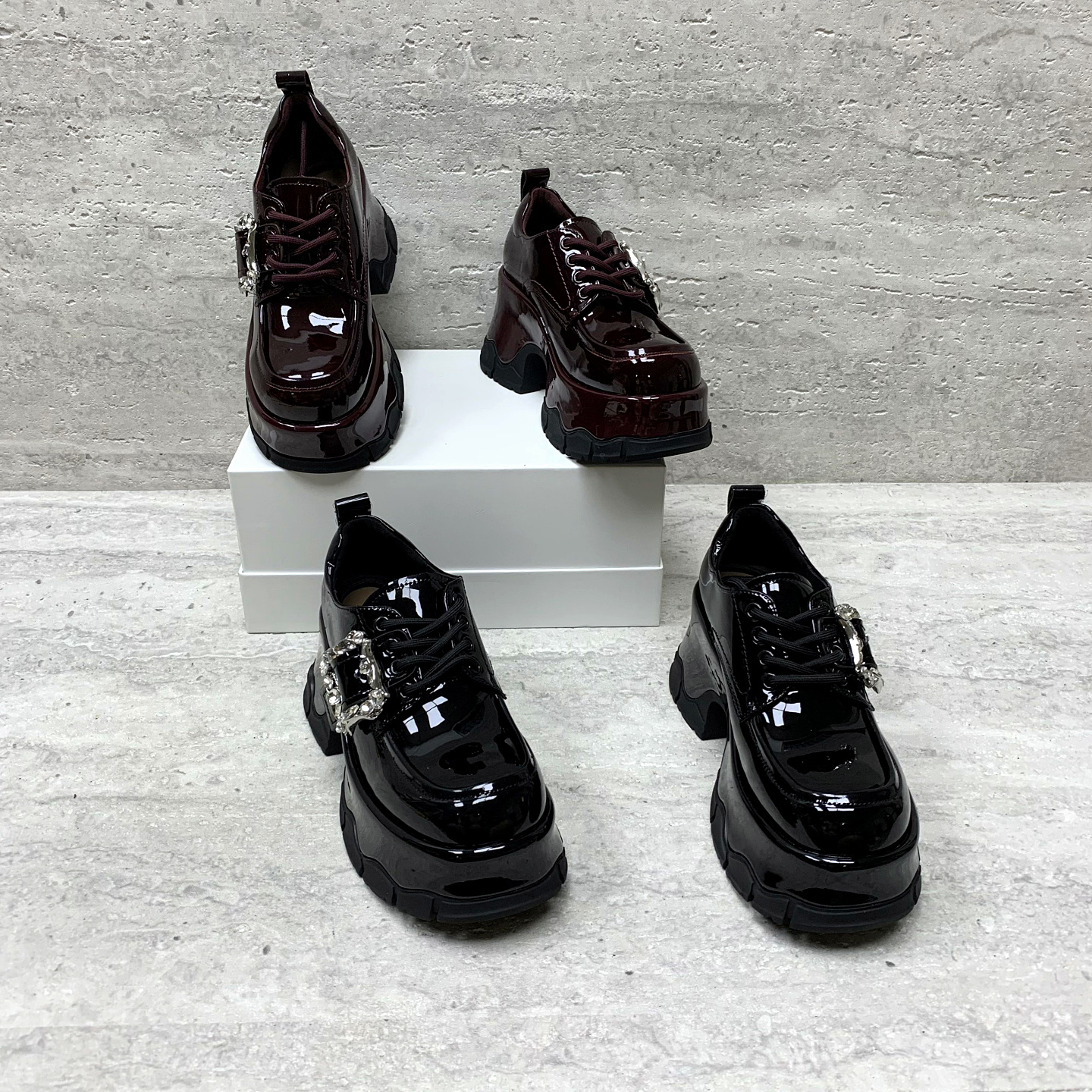 亮钻厚底增高漆皮松糕鞋小皮鞋