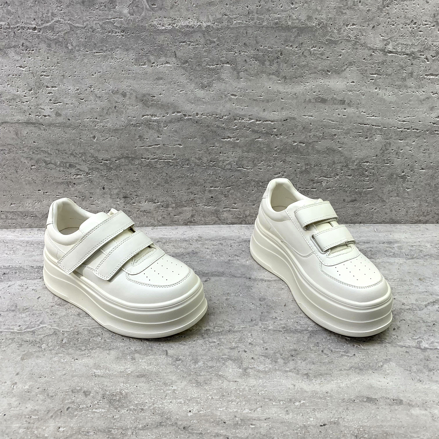 魔术贴厚底增高时尚松糕鞋小白鞋