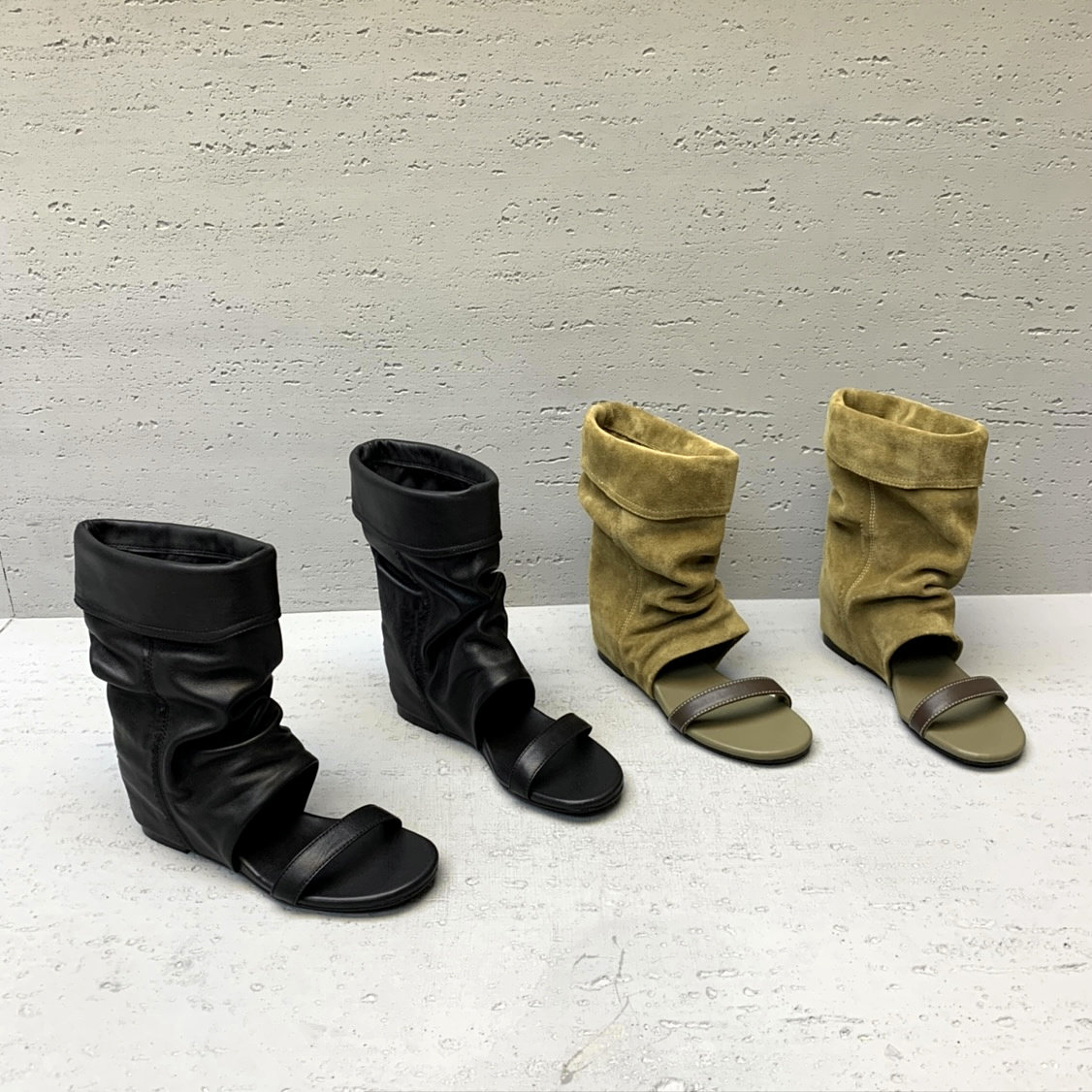 欧洲站女鞋2026春季新款欧货磨砂皮露趾低跟英伦风套筒中筒靴凉靴