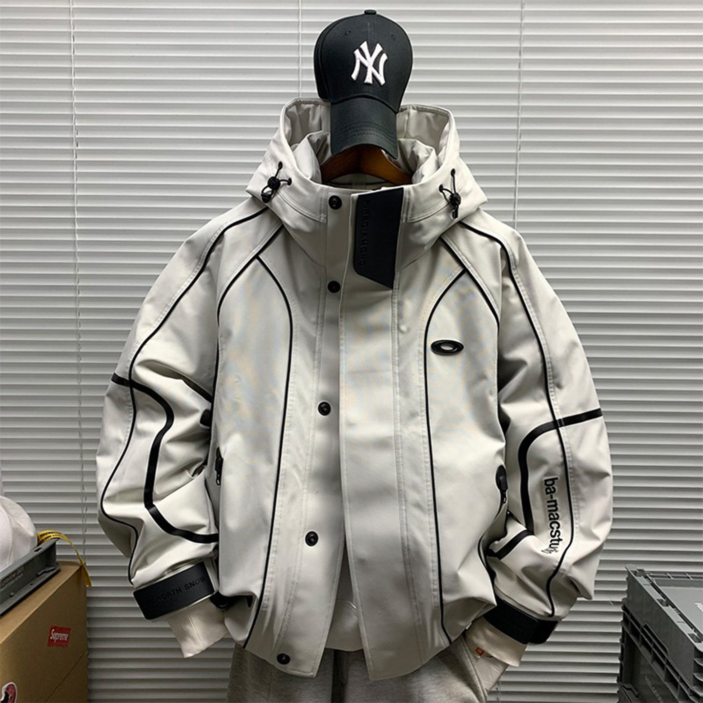 羽绒服外套男女同款工装潮牌连帽冬季宽松户外加厚保暖羽绒夹克潮