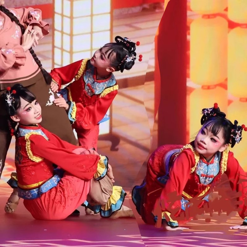 元旦儿童泥娃闹春韵舞蹈服少儿群舞喜庆民族舞萌娃福娃闹春演出服