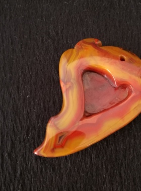 文丽之喜果吊坠北票战国红男女款