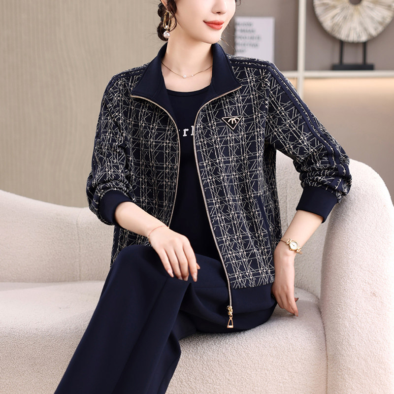 妈妈秋装运动服套装2026新款时尚外套女春秋中老年休闲上衣三件套