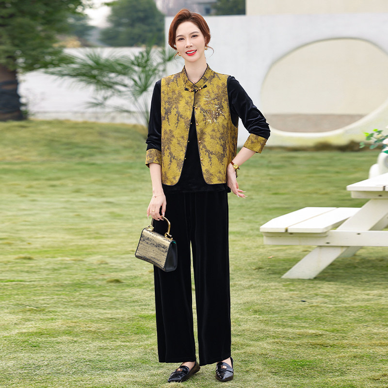 新中式风妈妈春装三件套中老年女装立领马甲外套端庄大气
