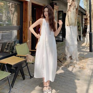 韩系简约气质白色无袖连衣裙女2025夏季新款休闲显瘦绝美背心长裙图片