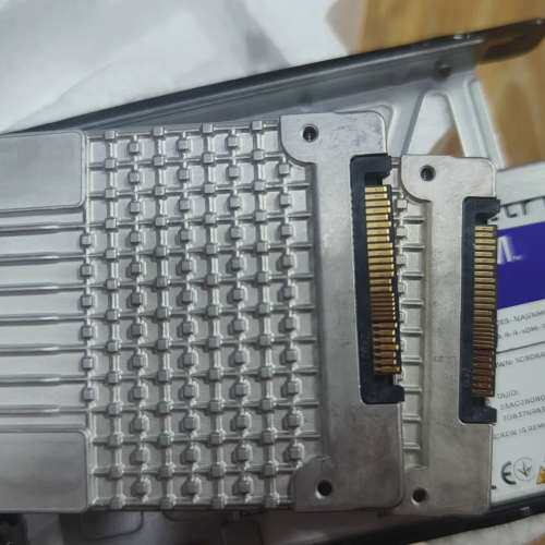 Solidigm D7-P5520 7.68TB固态硬盘，原议价