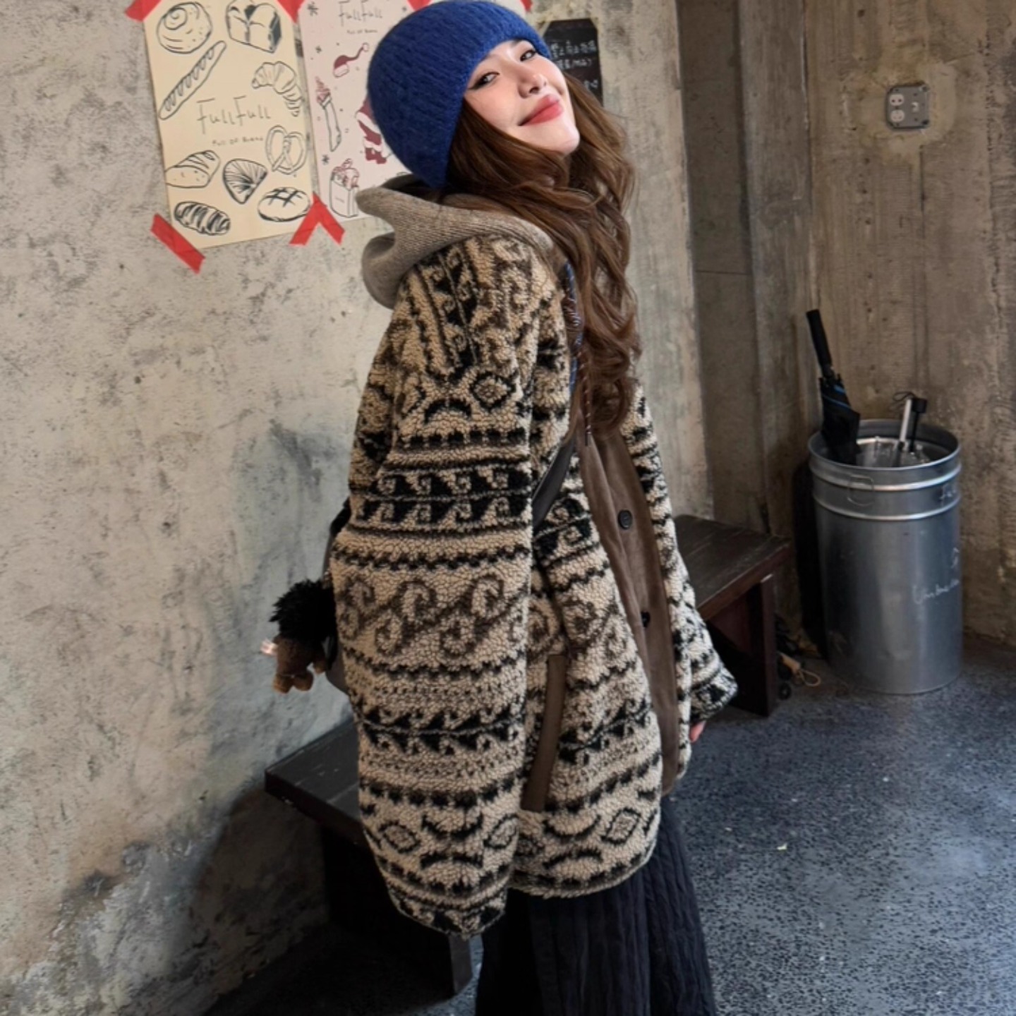 美式复古腰花果羊羔毛外套女2025冬季新款宽松加厚羊羔绒棉服大衣