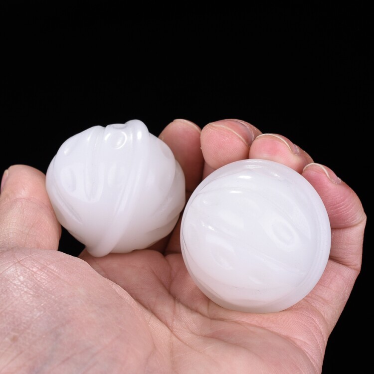 新疆籽料和田玉白玉核桃手把件玉把件健身球羊脂白玉手把玩件