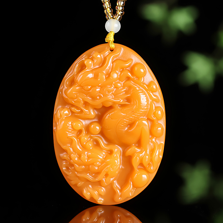 龙牌吊坠和田玉平安牌