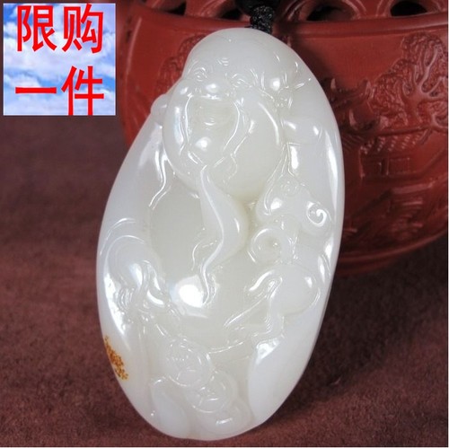 新疆和田玉籽料财神手把件