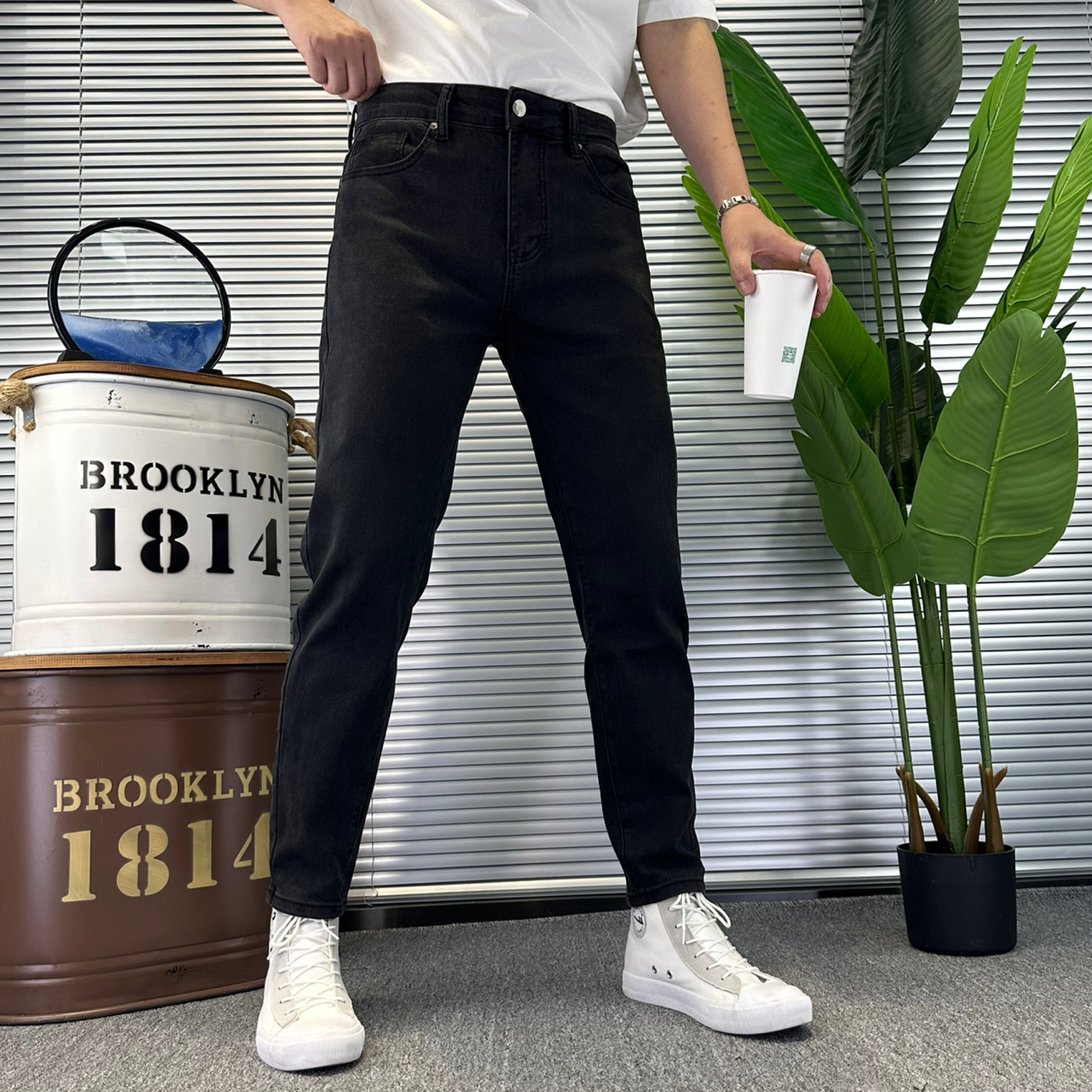 黑色牛仔裤男款修身小脚裤铅笔弹牛仔裤