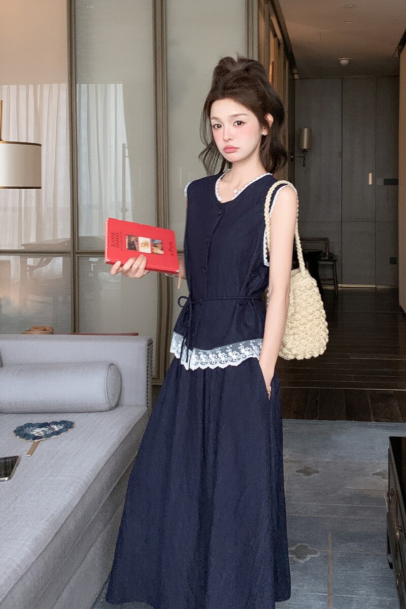 夏季新款现货蕾丝拼接无袖收腰两件套天丝套装2622P155K218,女装套装/套裙,浙宝153