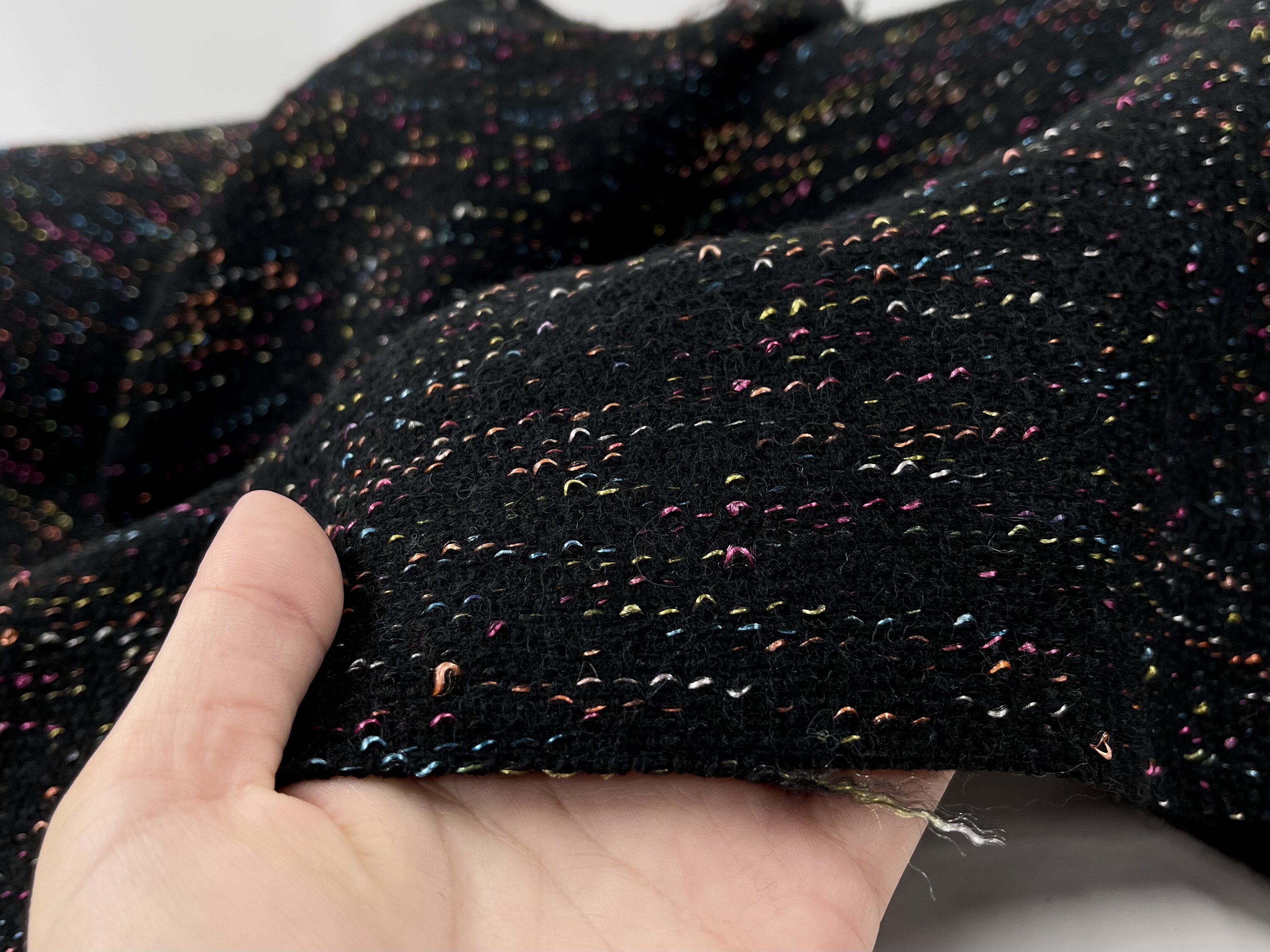 限量 黑底彩色纱线95%wool羊毛编织小香风粗花呢面料套装裙布料