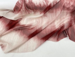 国风水墨设计感酒红色竖纹不规则扎染双绉雪纺半透明布料汉服纱裙