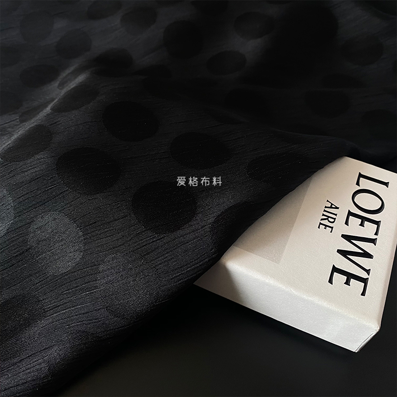 双绉垂缎●黑色光泽缎面波点雪纺面料柔软丝滑衬衫春夏高定布料