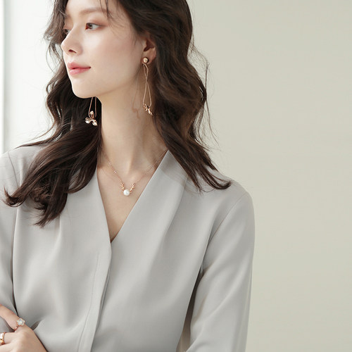 OFFIY职场高级V领西装内搭衬衫