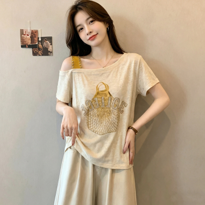 时尚设计感印花短袖T恤女2026夏季新款洋气露肩百搭显瘦体恤上衣