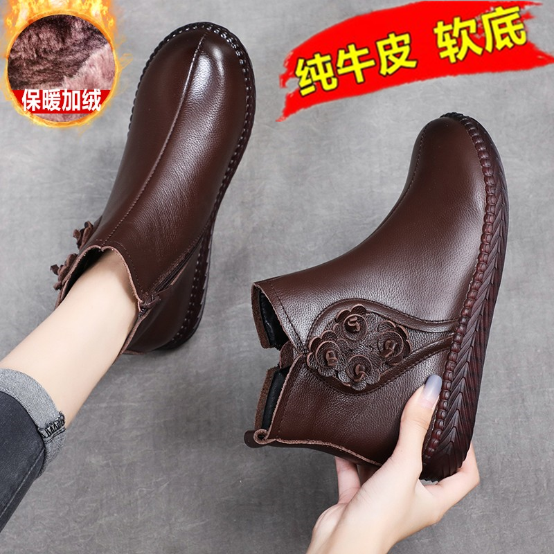 牛皮真皮棉鞋秋冬加绒妈妈鞋保暖短靴软平底防滑羊毛中老年皮靴女