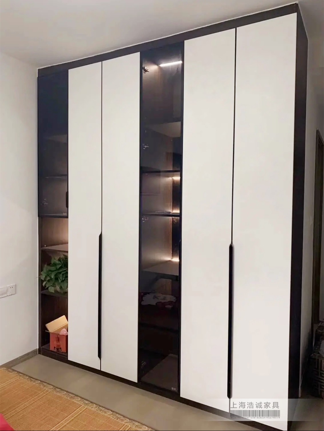 上海全屋定制整体衣柜平开门储物柜兔宝宝板材全屋定制环保材质