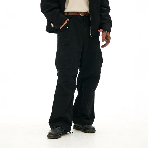 化学制品艺术区男孩的工装裤