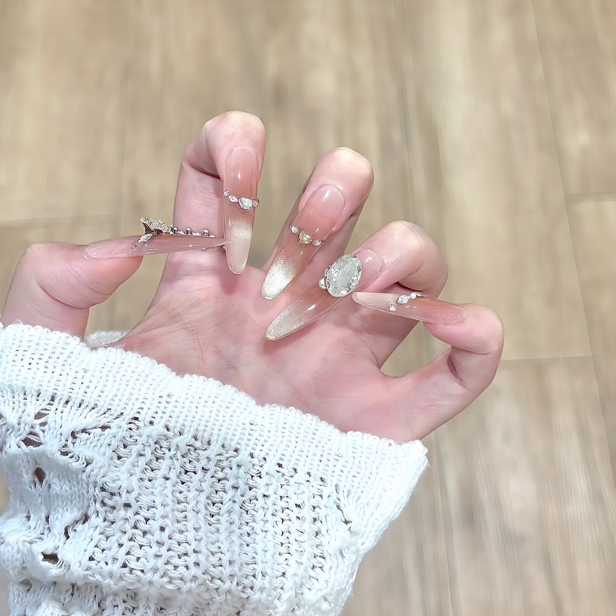 纯手工实拍【南法千金】爆闪新品简约香槟玻璃珠指尖猫眼K9穿戴甲