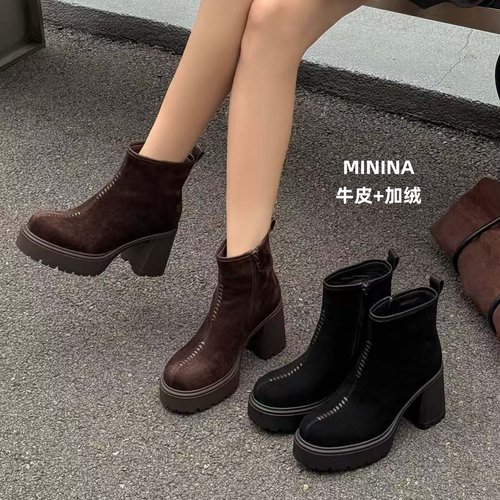 纯皮加绒时装短靴轻便软底高端