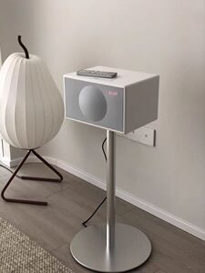 日内瓦之声吉年瓦兰Classic M桌面蓝牙音响落地支架