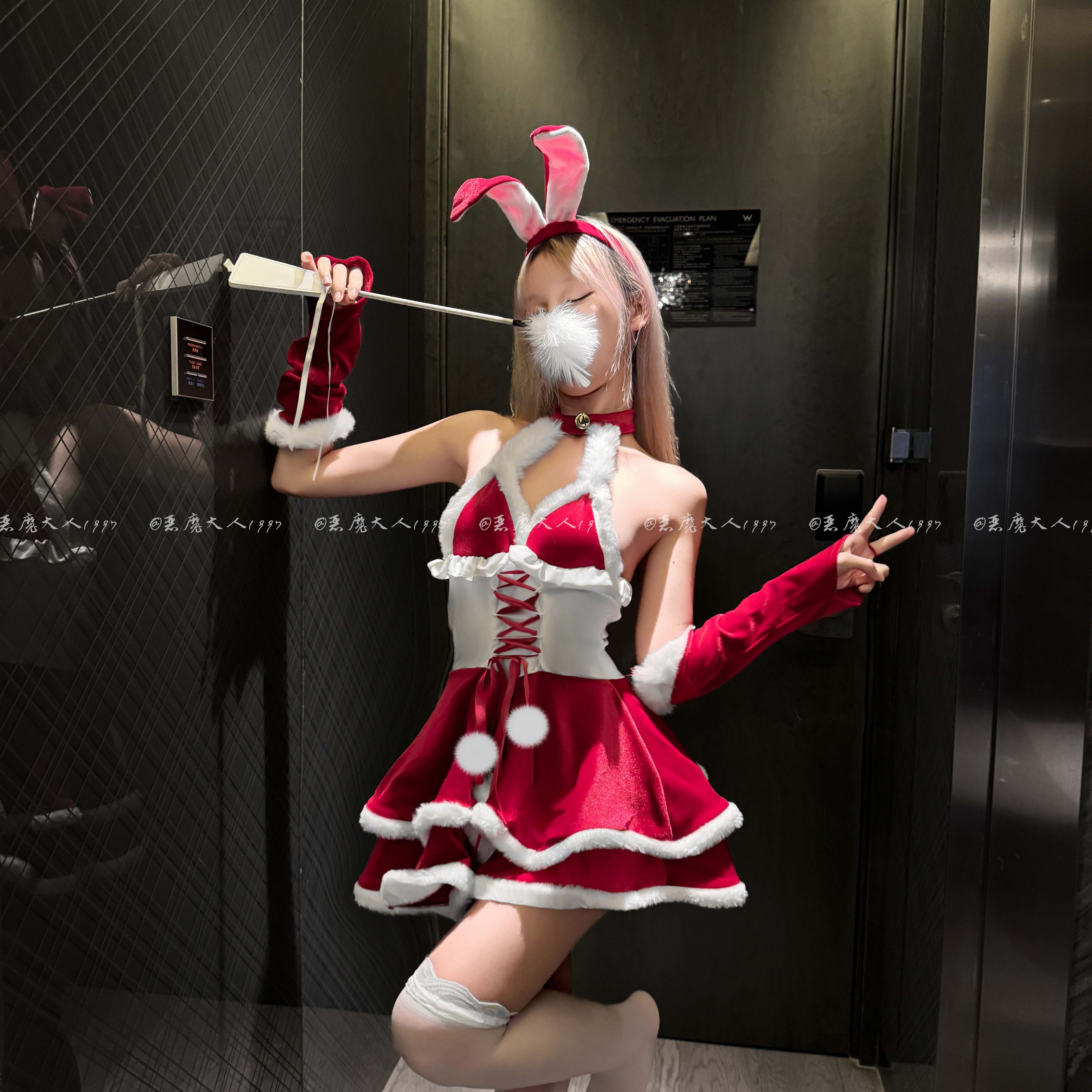 恶魔大人圣诞节情趣性感撞色表演服纯欲红色兔女郎制服睡衣套装女