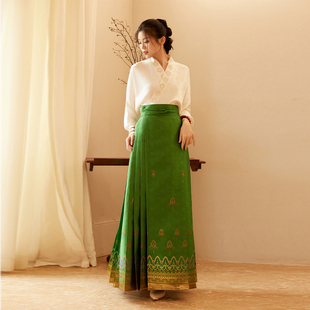 听旬华灯初上春秋汉服女改良飞机袖原创国风喜庆过年服马面裙套装