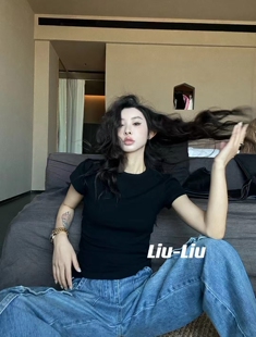 圆领短袖 LiuLiu十三行2026春季 显瘦纯色短款 弹力修身 T恤女潮 新款