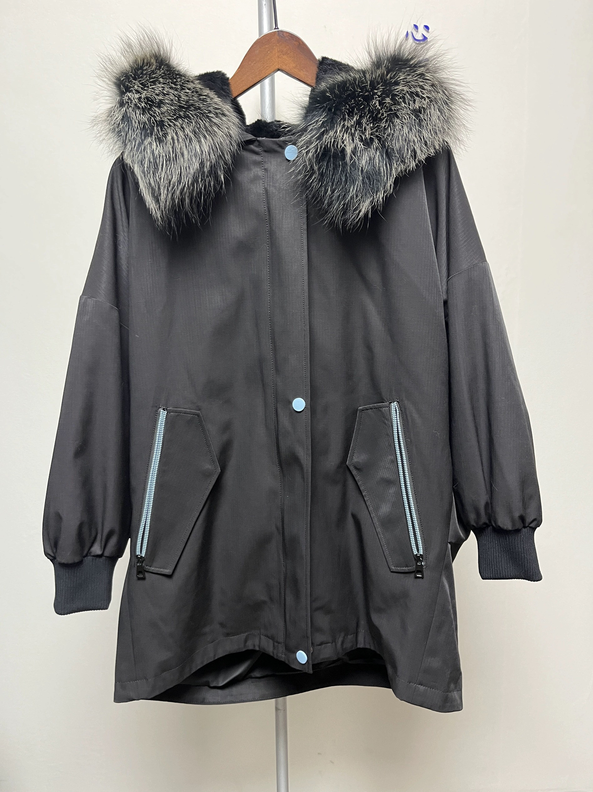 重工派克服女新款中长款韩版獭兔内胆连帽落肩袖宽松保暖外套8206