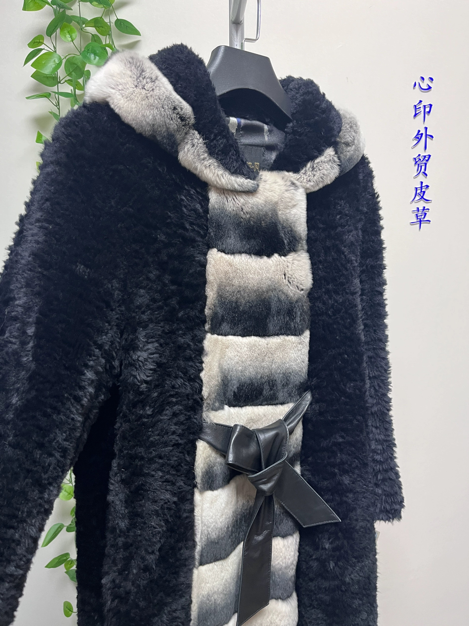 断码清仓进口獭兔毛皮草外套女中长款连帽大衣加厚保暖冬季外套