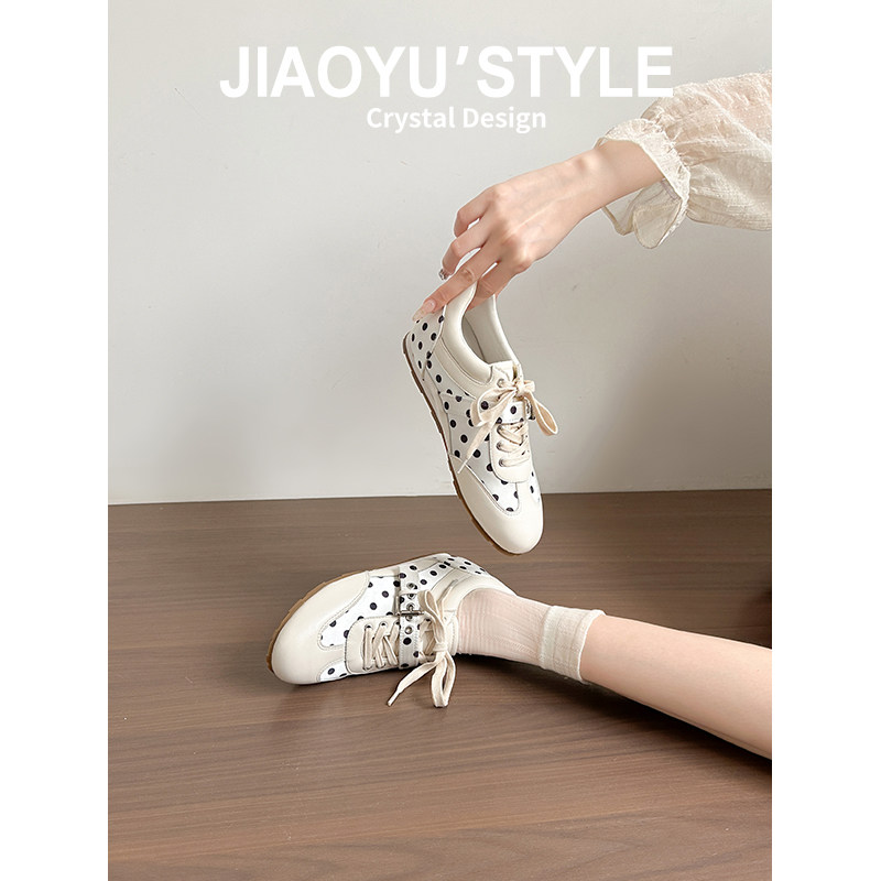 真皮~骄屿白色波点内增高芭蕾德训鞋女2026新款轻便百搭休闲板鞋