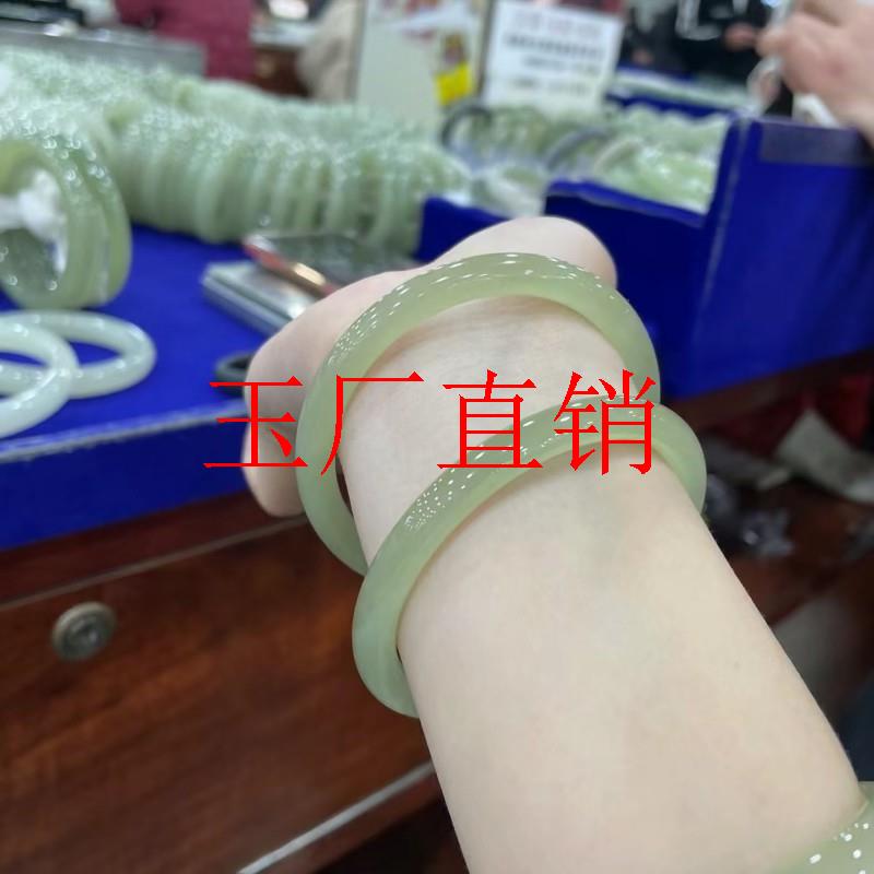 和田玉手镯新疆小细圆条叮当晴水绿青白美人条年轻网红时尚款镯子