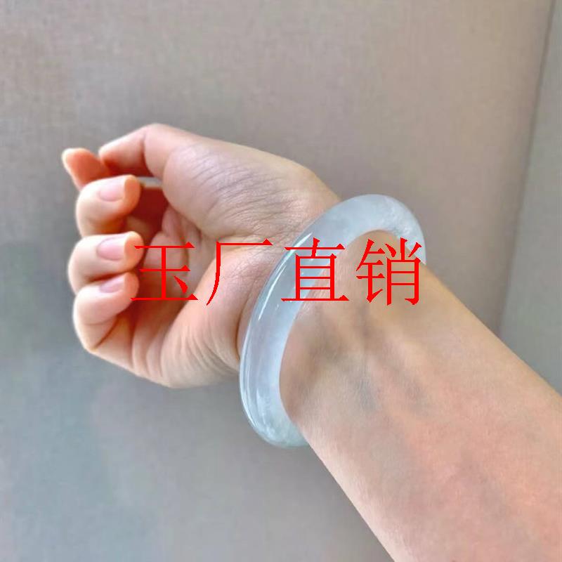 缅甸翡翠色玉手镯冰糯种浅晴水绿玉镯子白冰飘花圆条贵妃镯叮当镯