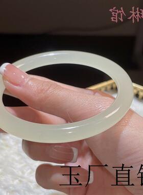 和田玉青白玉手镯女款天然晴水叮当镯温婉古韵送长辈女友礼物证书
