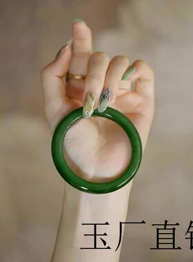 菠菜绿细圆条叮当镯碧玉美人条玉