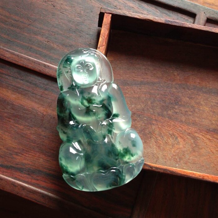 玻璃种翡翠观音挂件天然正品老坑高端翠绿飘蓝花玉菩萨吊坠带证书