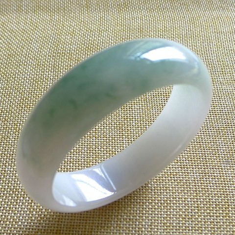 专柜正品天然缅甸高端翡翠绿色手镯 玉器大号飘花镯子 带证书