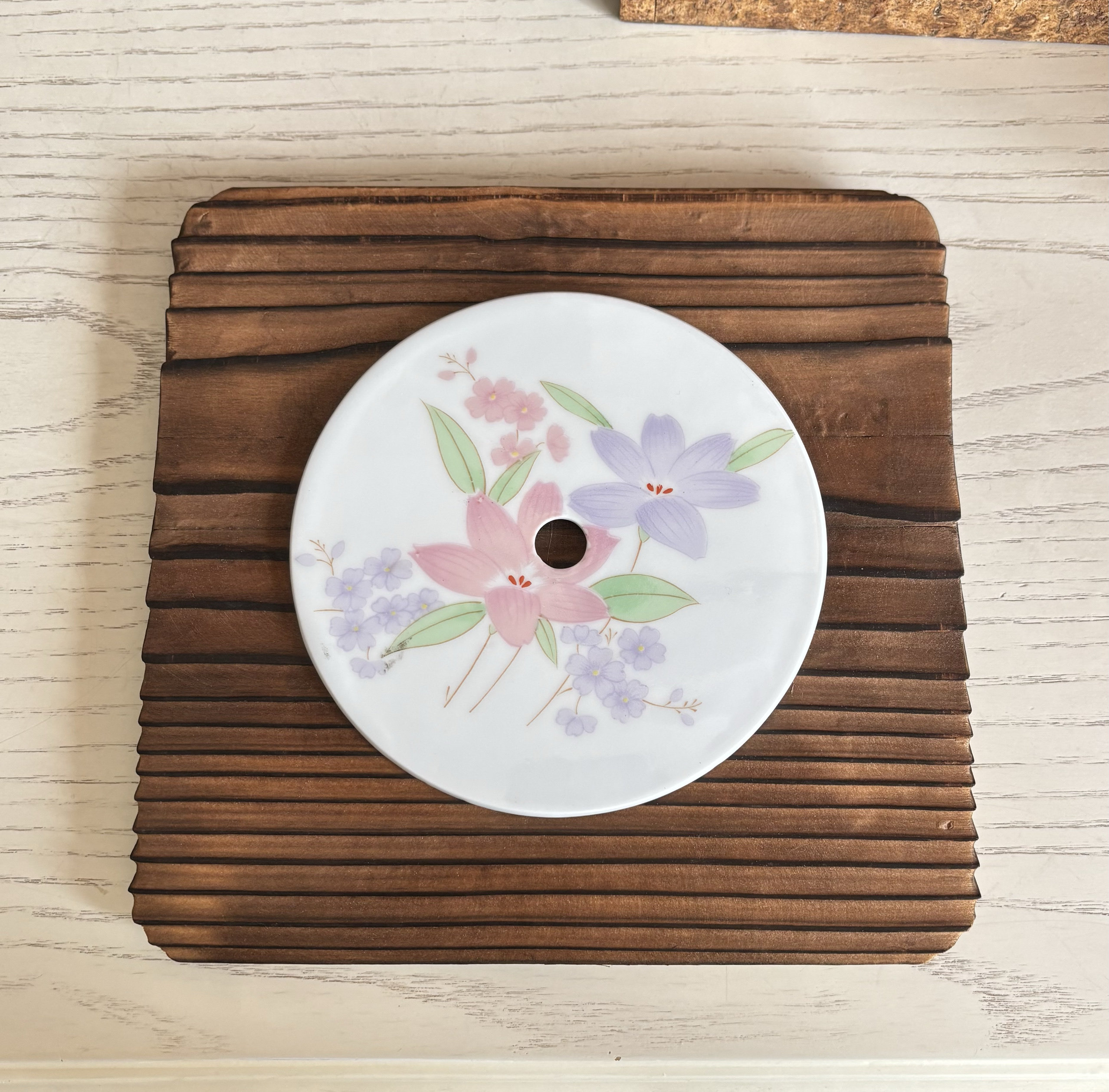 瓷板画壶承  装饰画 日瓷直径约12CM 木底板宽约18CM