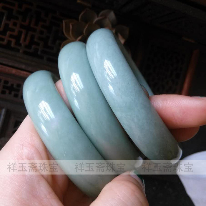 纯天然翡翠手镯圆条阳绿飘花玉镯缅甸玉手镯玉石手镯子贵州翠玉