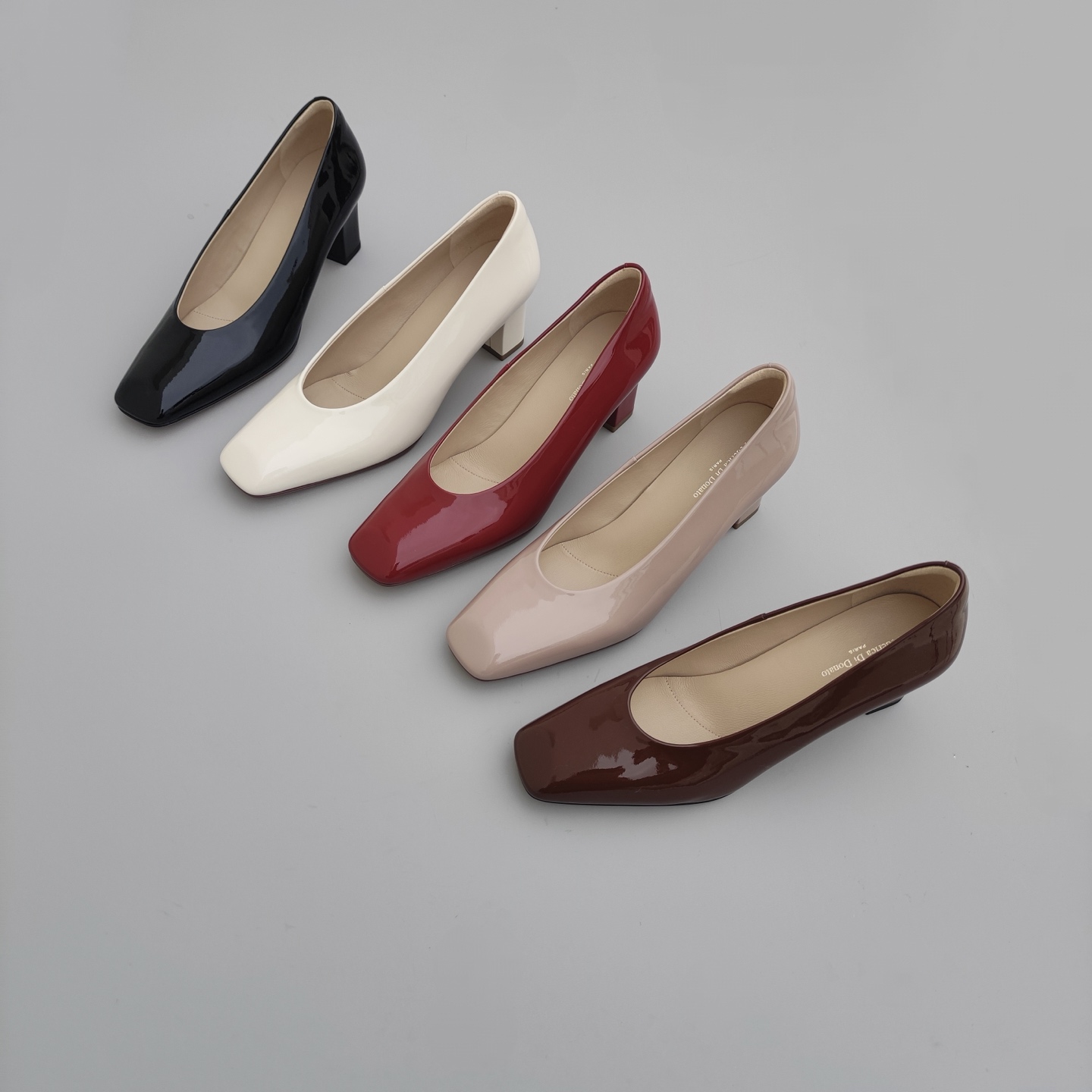 Federica Di Donato女人味十足简约高端方头气质漆皮高跟单鞋女