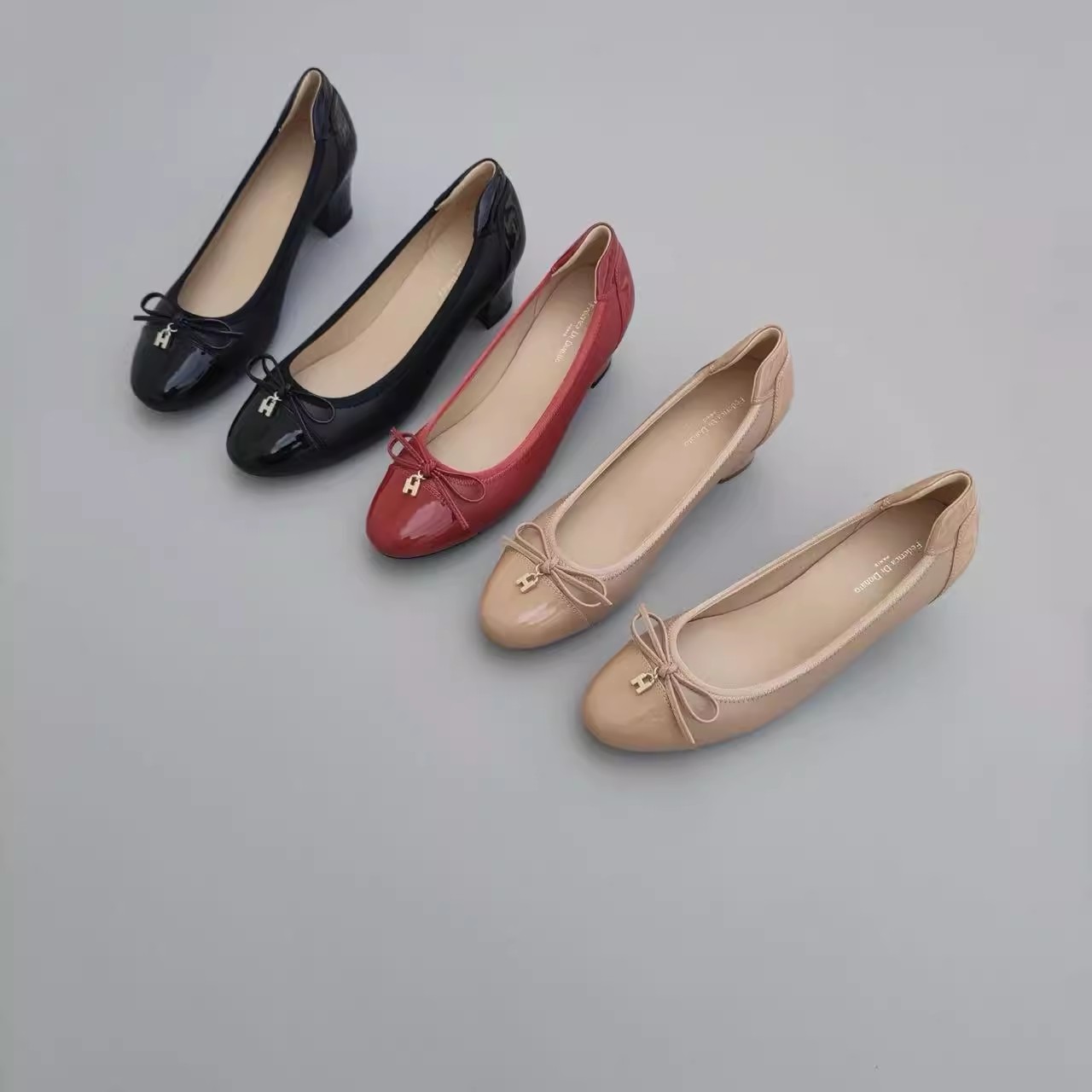 Federica Di Donato经典蝴蝶结拼接小圆头百搭通勤中跟粗跟单鞋女