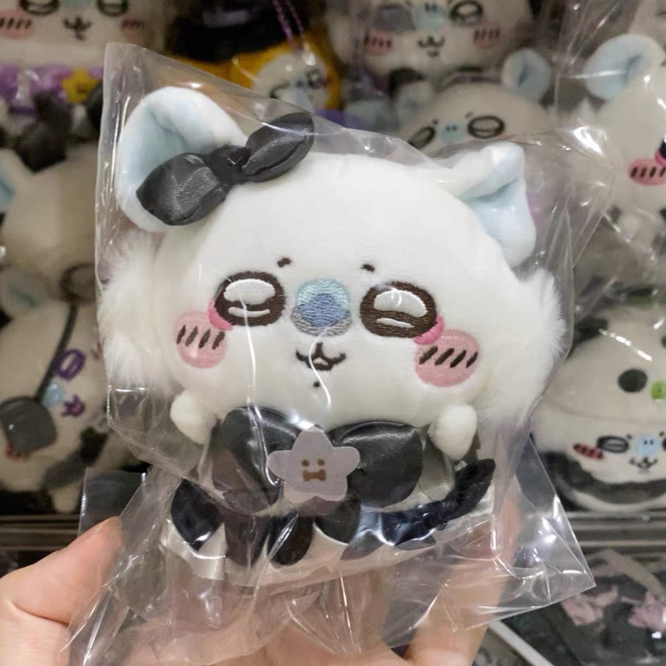现货chiikawa吉伊卡哇抱腿黑魔法飞鼠公仔坐款挂件玩偶柔软礼物