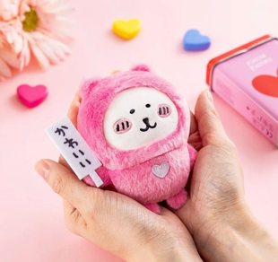 现货日本自嘲熊玫瑰熊爱心熊玫瑰自嘲熊手拿玫瑰熊送礼挂件送女友