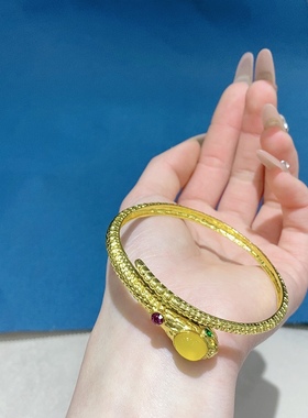 吉祥型红宝石纳福度金手环女士