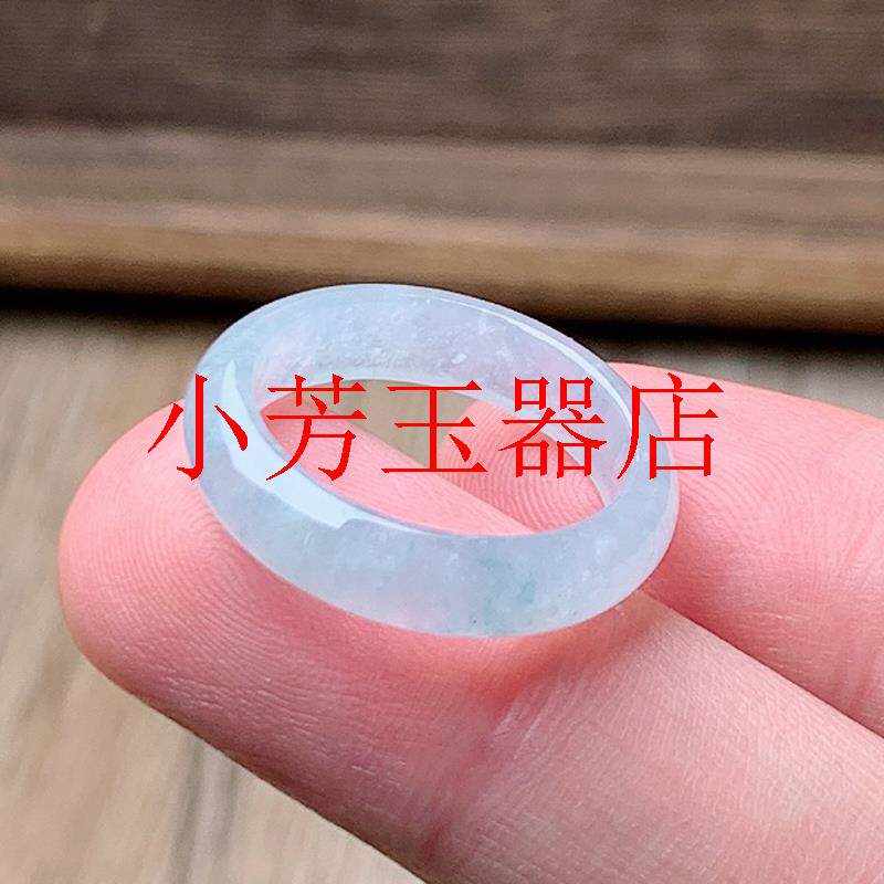 冰种白底青飘绿花翡翠色素面玉戒