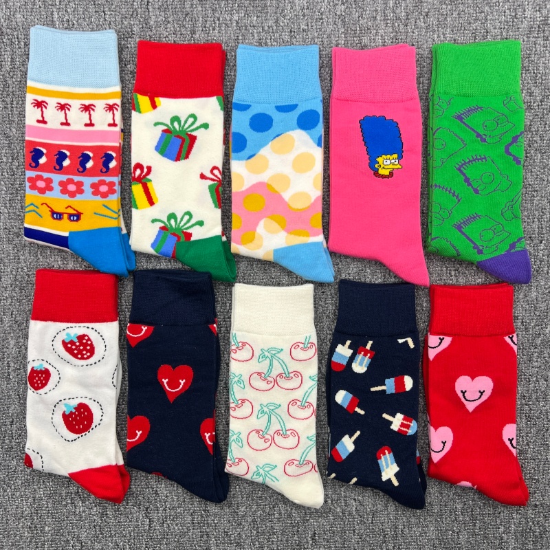 瑞典潮牌袜纯棉女中筒袜卡通袜子