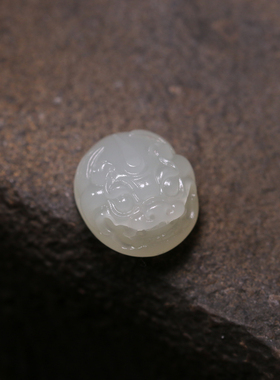 籽料玉德堂貔貅戒面新疆和田玉