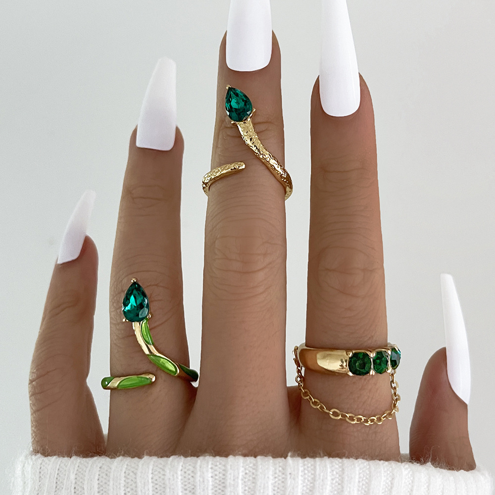 Vintage Serpentine diamond-encrusted alloy Ring set 3 pieces